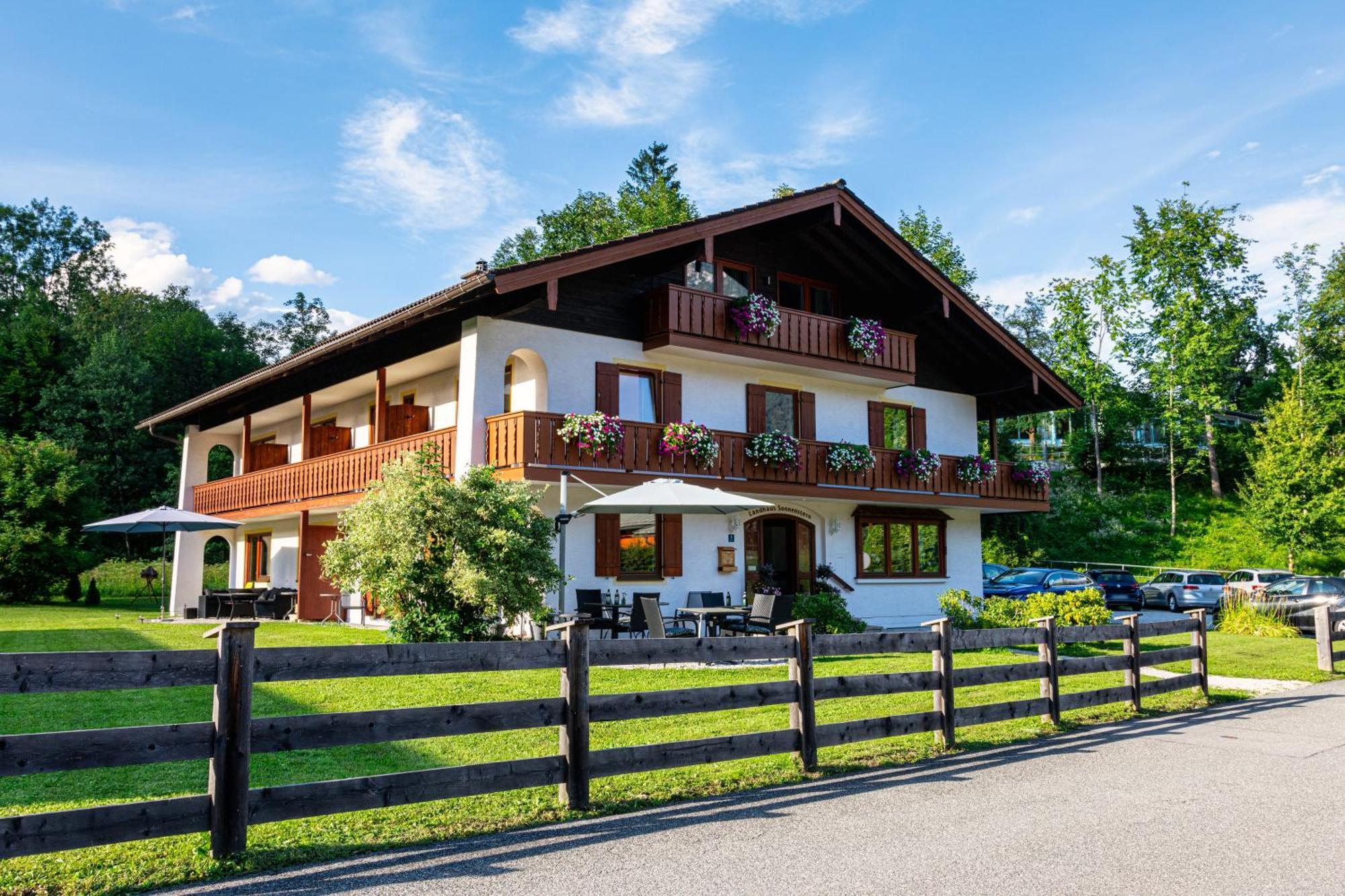 Hotel Garni Landhaus Sonnenstern Schoenau am Koenigsee Exterior foto